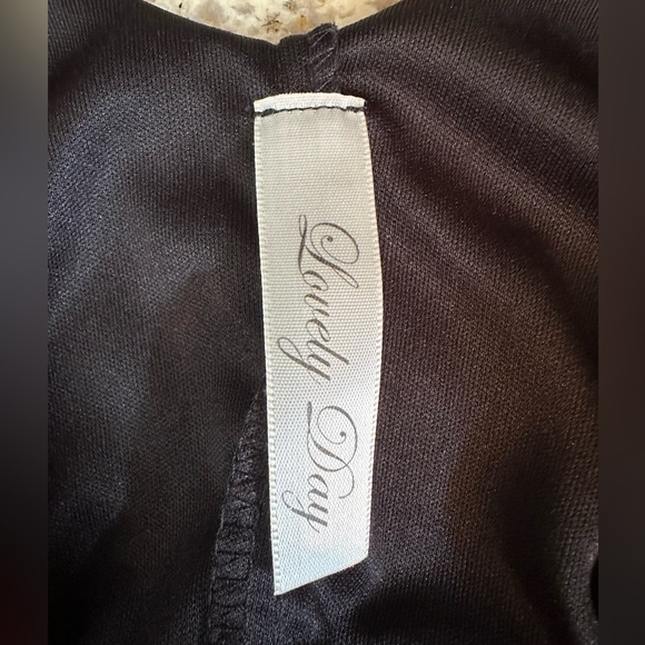 Lovely Day sz LG tartan plaid red and black sleeveless cropped top - Picture 6 of 7